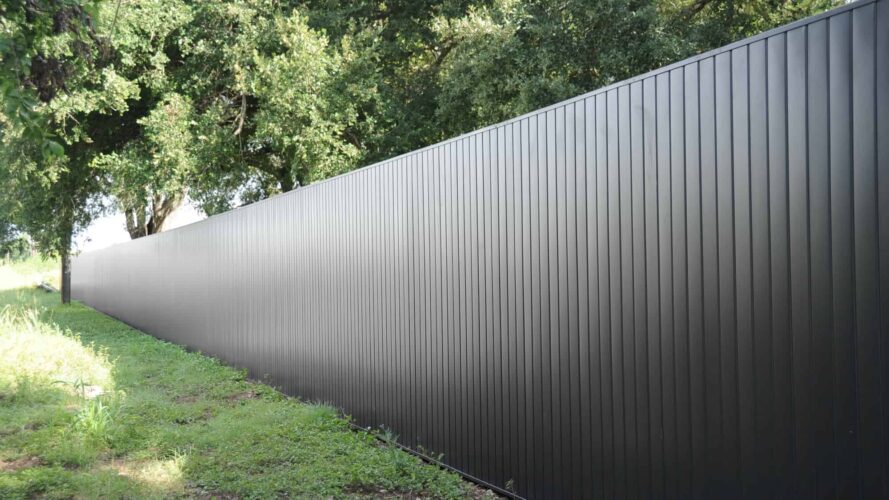 Metal on sale privacy fence