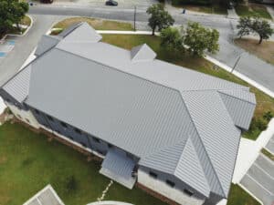 Hill Country Transition Center Double-Lock Zee-Lock S-Deck
