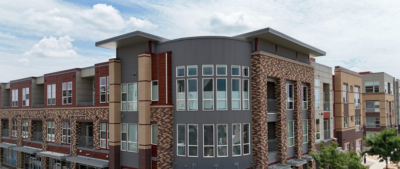 AMLI Littleton Village S-Deck Zinc Grey